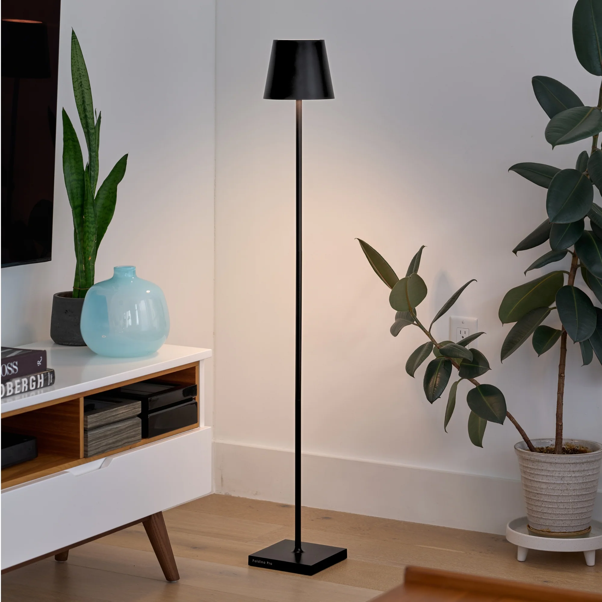 Poldina Pro L Floor Lamp - Image 8