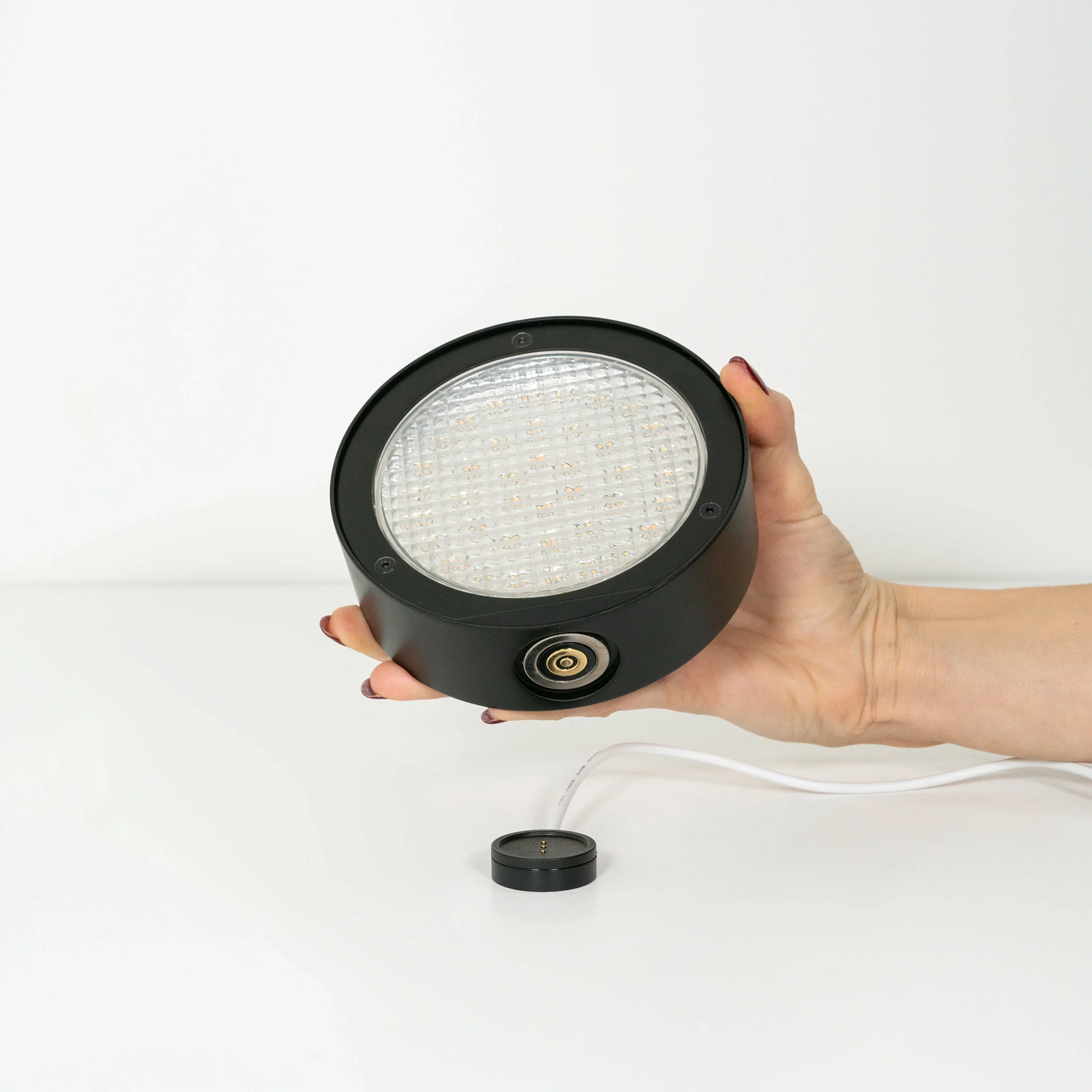Super O Wall Lamp - Image 3